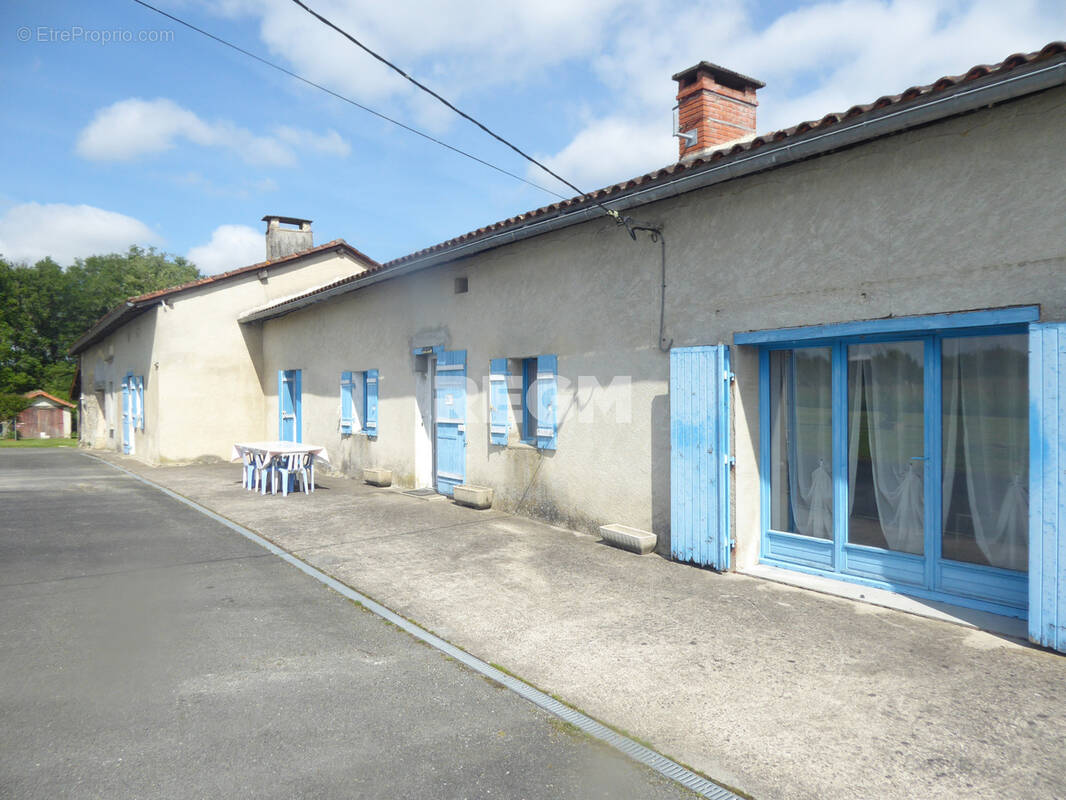 Maison à SAINT-PRIVAT-DES-PRES