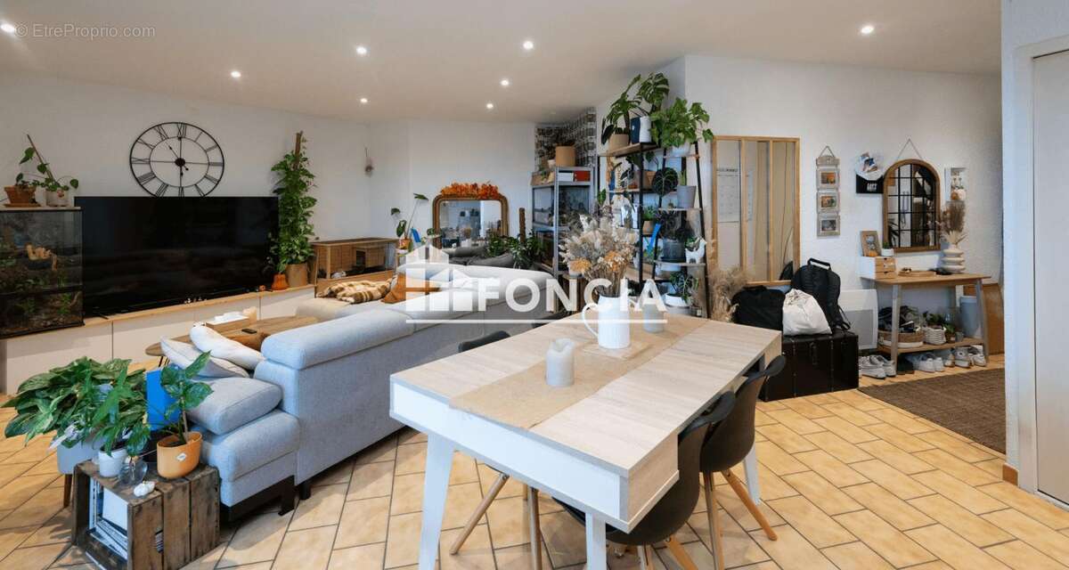 Appartement à TOURNON-SUR-RHONE