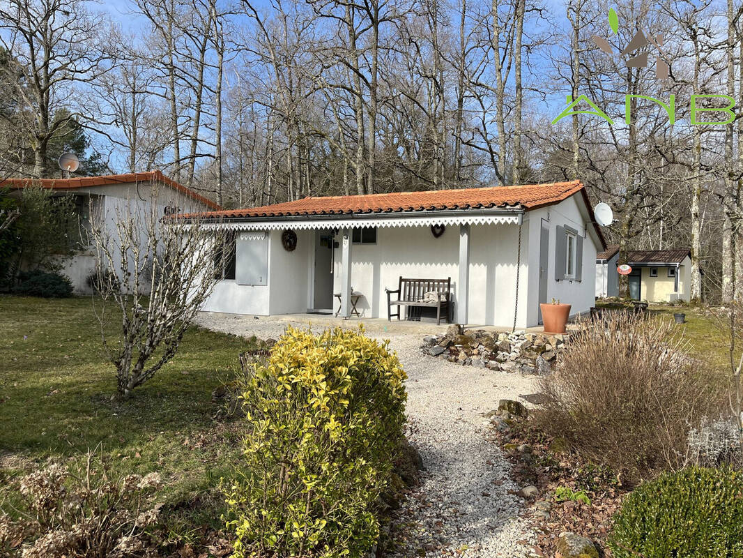 Maison à ECURAS