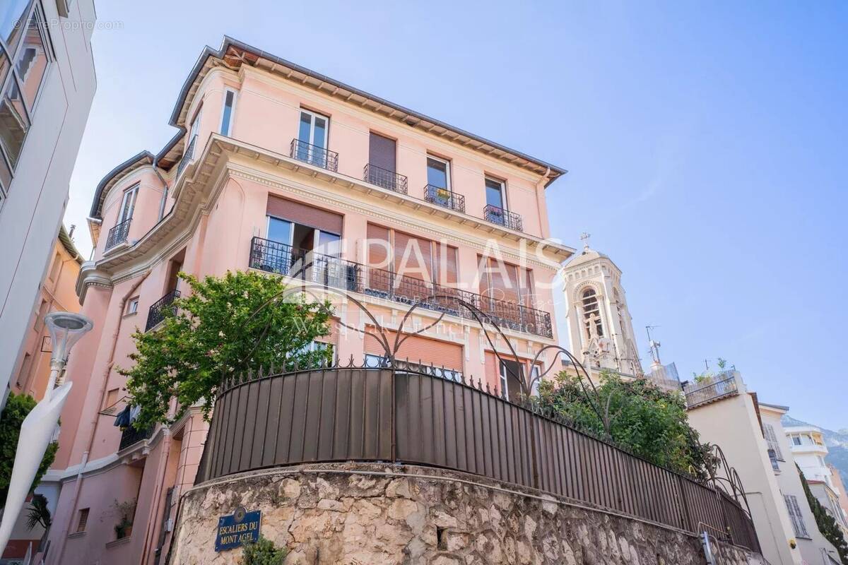 Appartement à BEAUSOLEIL