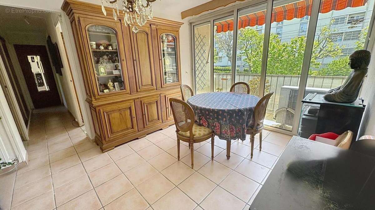 Photo 3 - Appartement à MARSEILLE-10E