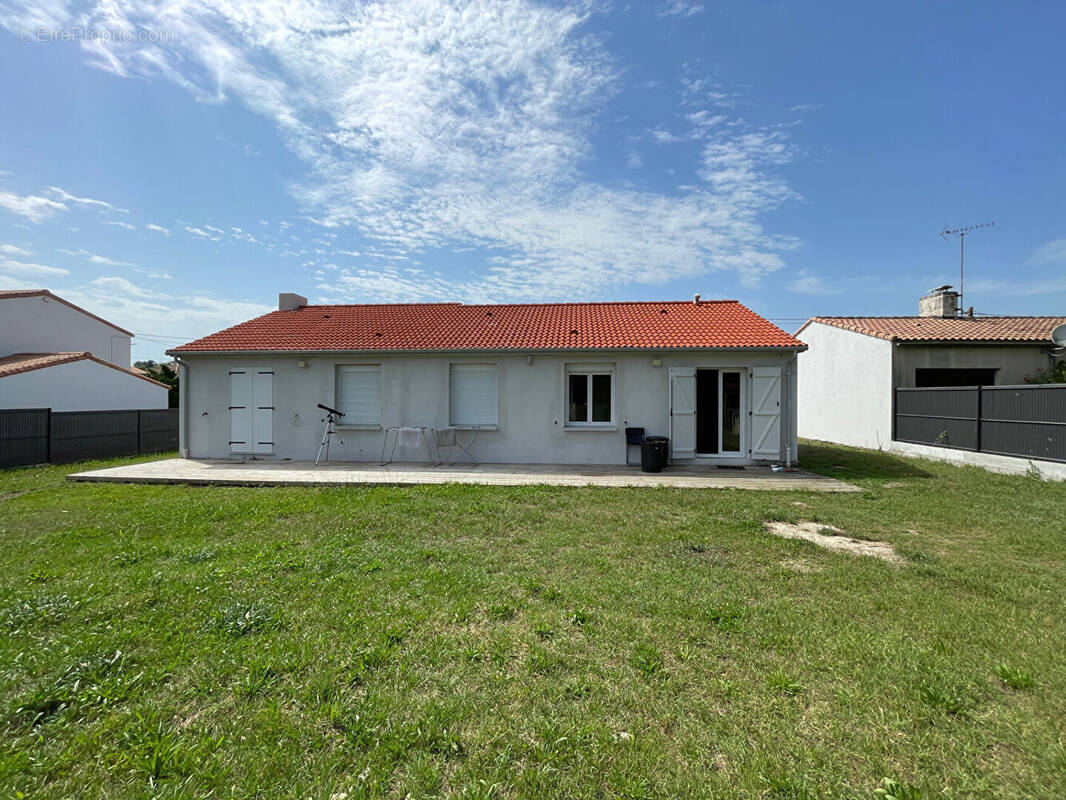 Maison à BOUAYE
