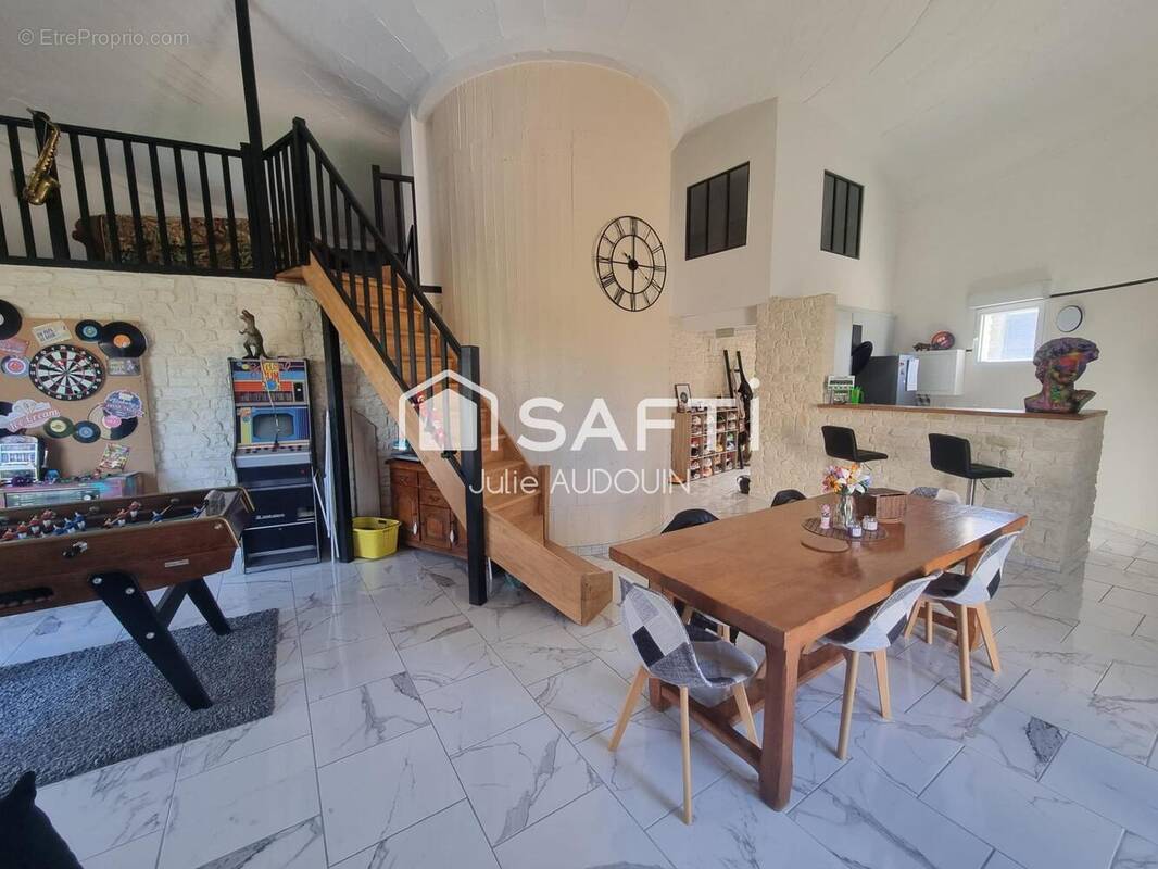 Photo 1 - Maison à MATHA
