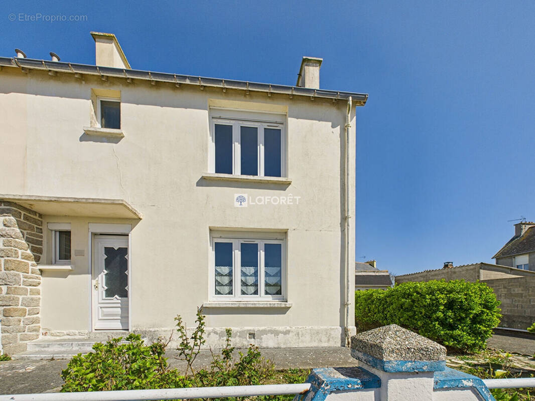 Maison à PENMARCH