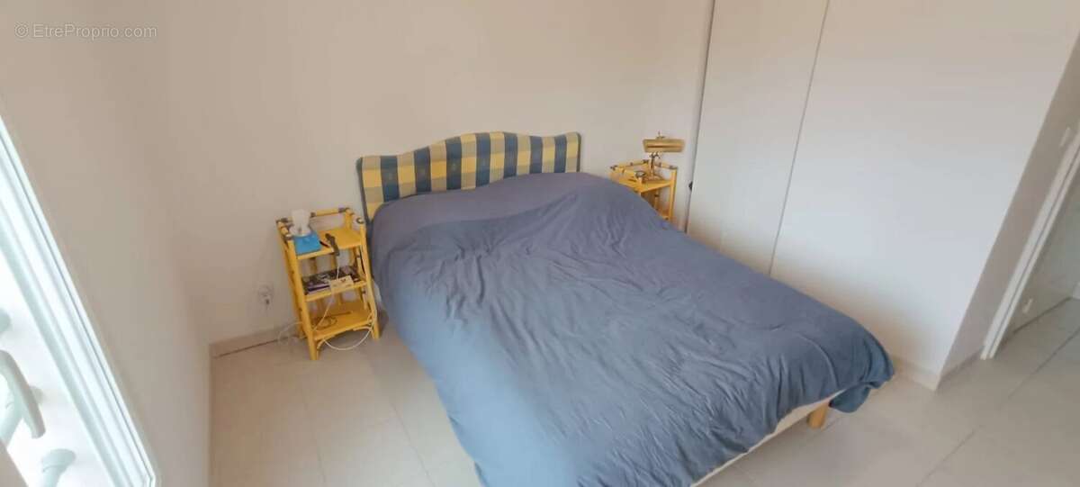 Appartement à SAINT-LAURENT-DU-VAR