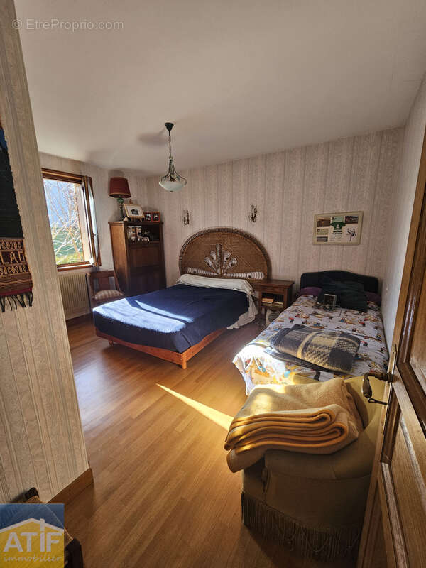 Maison à NOIRETABLE