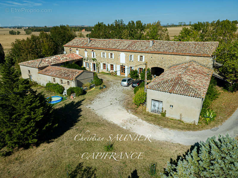 Maison à LA POMAREDE