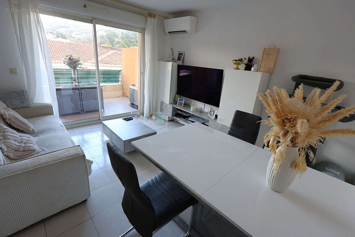 Appartement à PEGOMAS