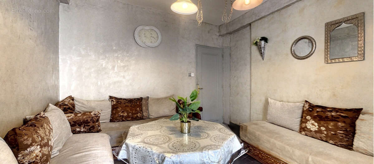 Maison à AVIGNON