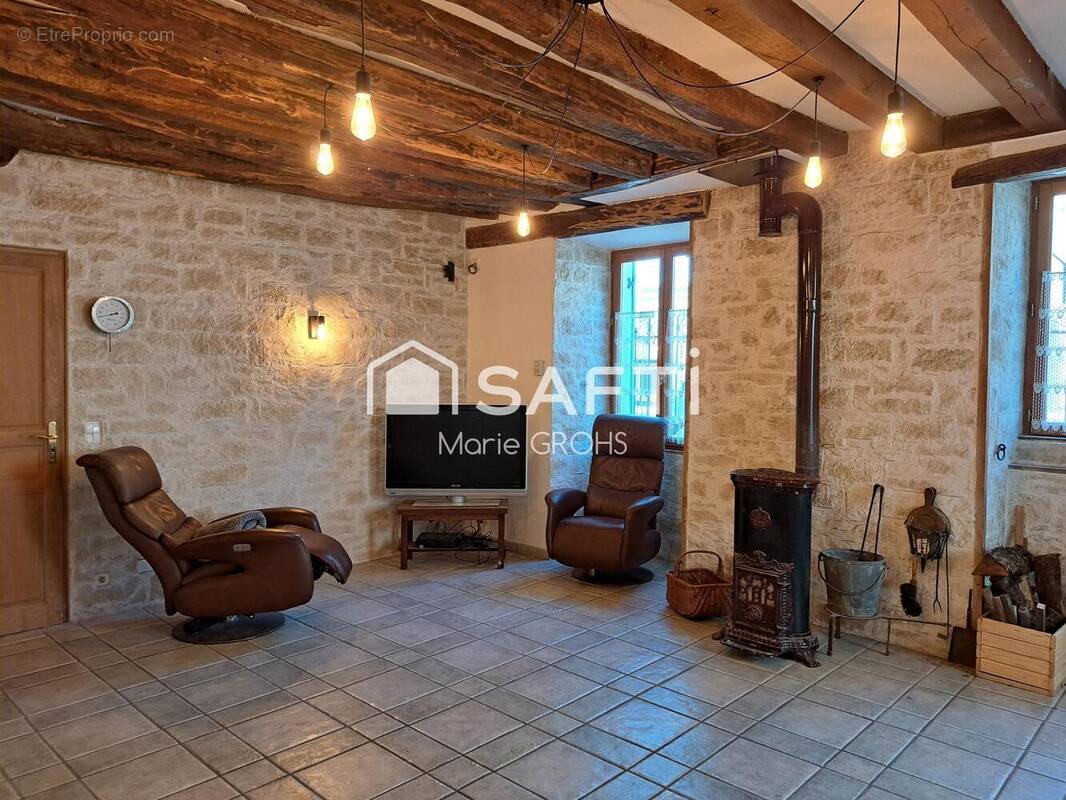 Photo 1 - Maison à BRUYERES-LE-CHATEL