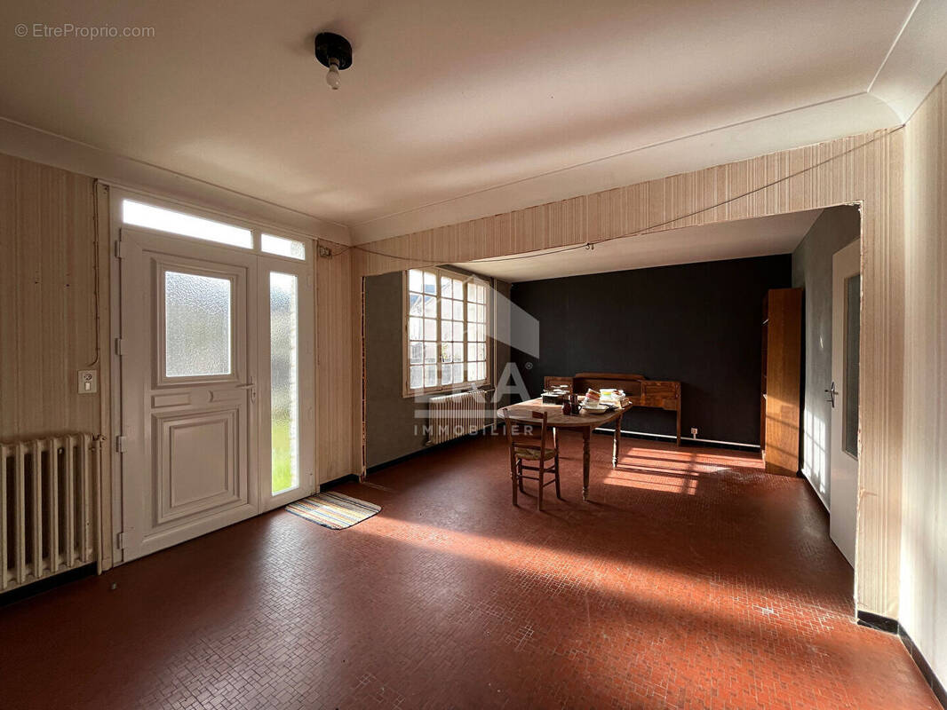 Maison à MANSIGNE