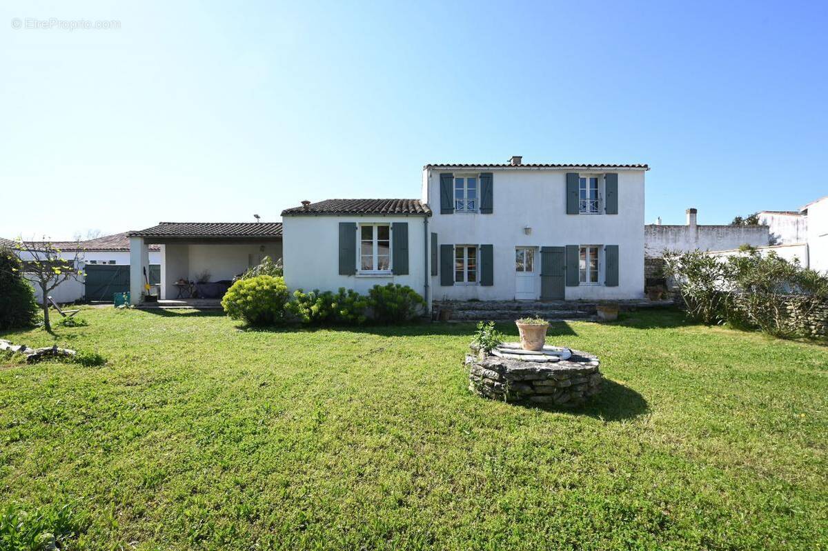 Maison à SAINT-CLEMENT-DES-BALEINES