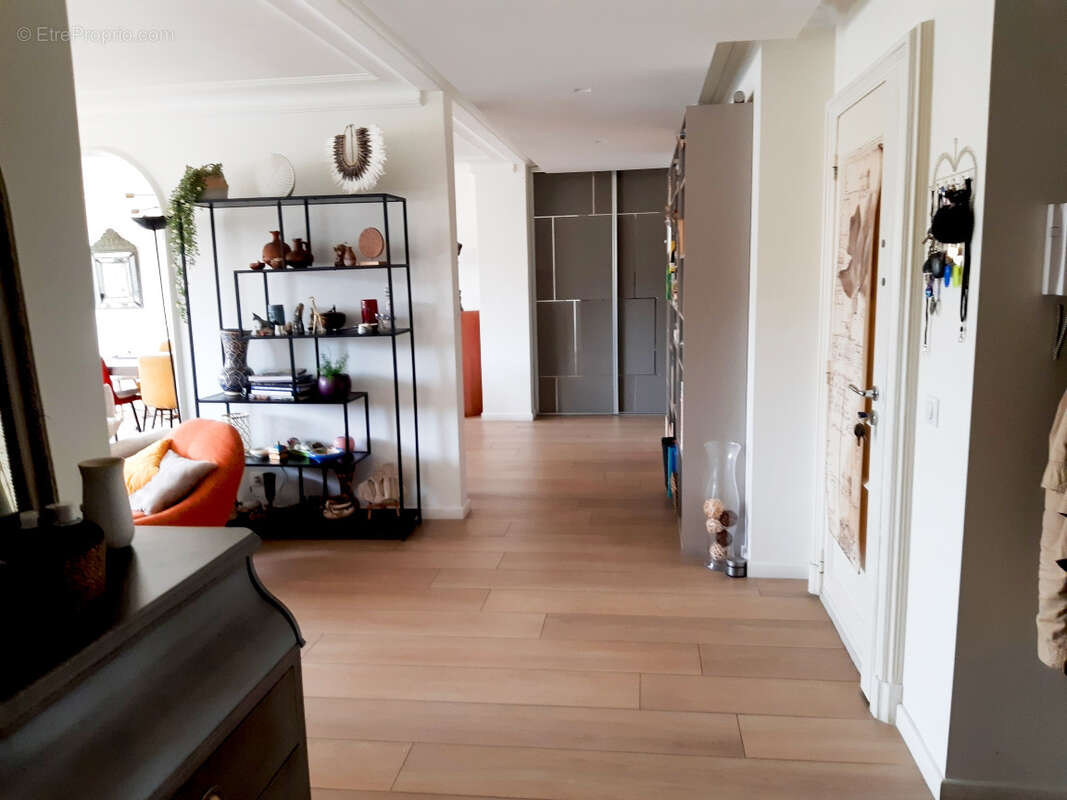 Appartement à HYERES