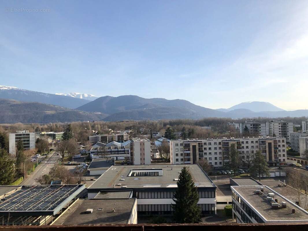 Appartement à MEYLAN