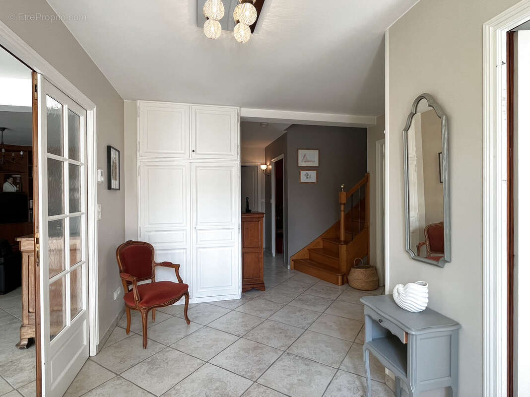 Maison à BEZANNES