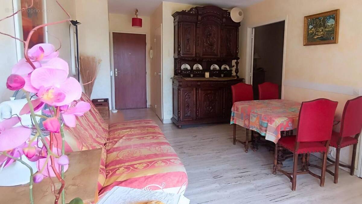 Appartement à MANDELIEU-LA-NAPOULE