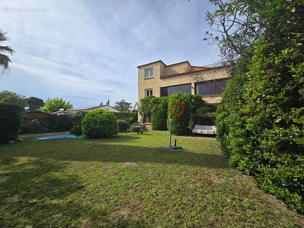Maison à SAINT-GENIS-DES-FONTAINES
