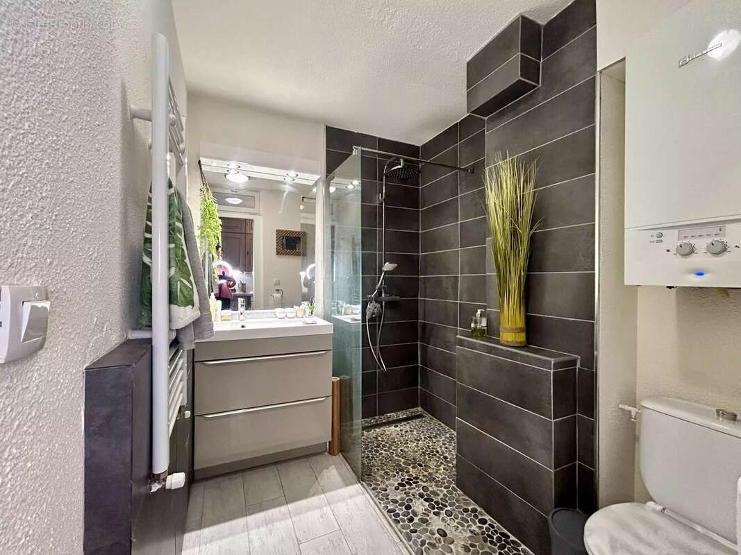 Appartement à VILLENEUVE-LOUBET