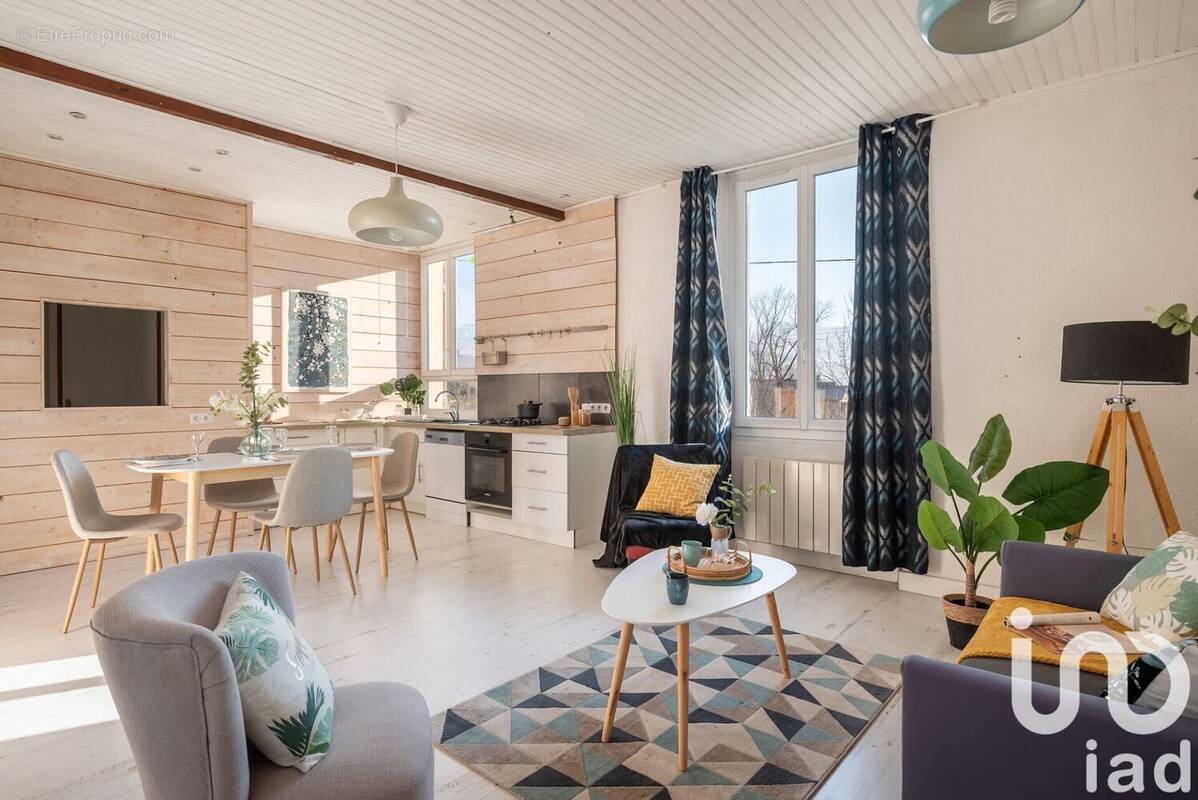 Photo 1 - Appartement à VARCES-ALLIERES-ET-RISSET