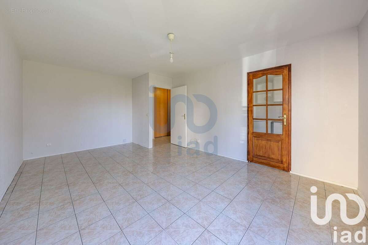 Photo 2 - Appartement à CHEVILLY-LARUE