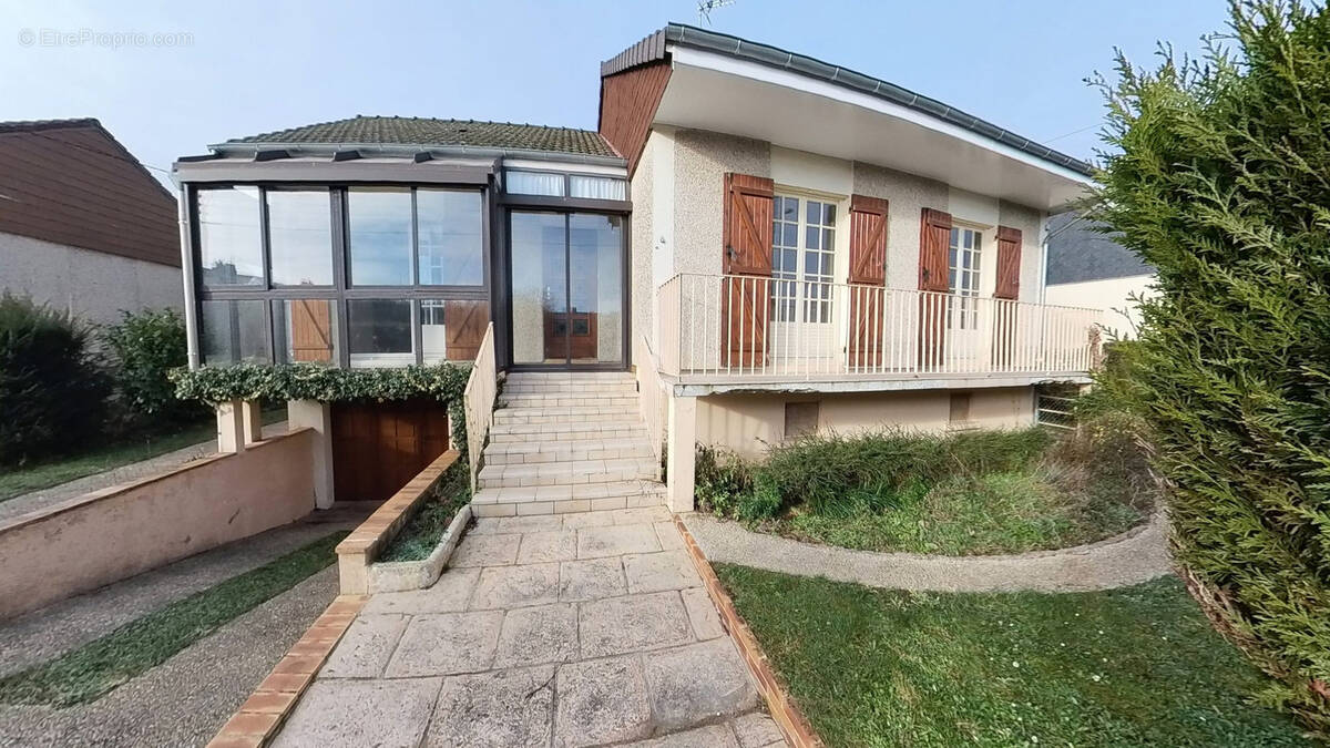 Maison à SAINT-GERMAIN-DU-PUY