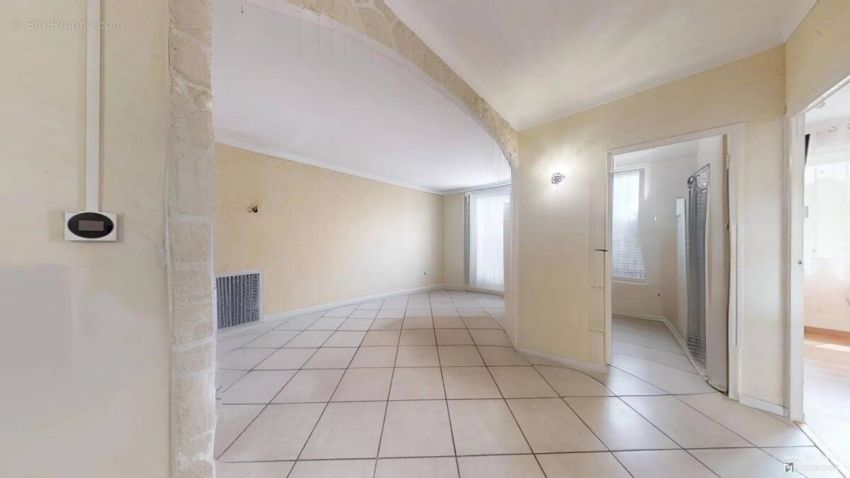 Appartement à PORT-DE-BOUC