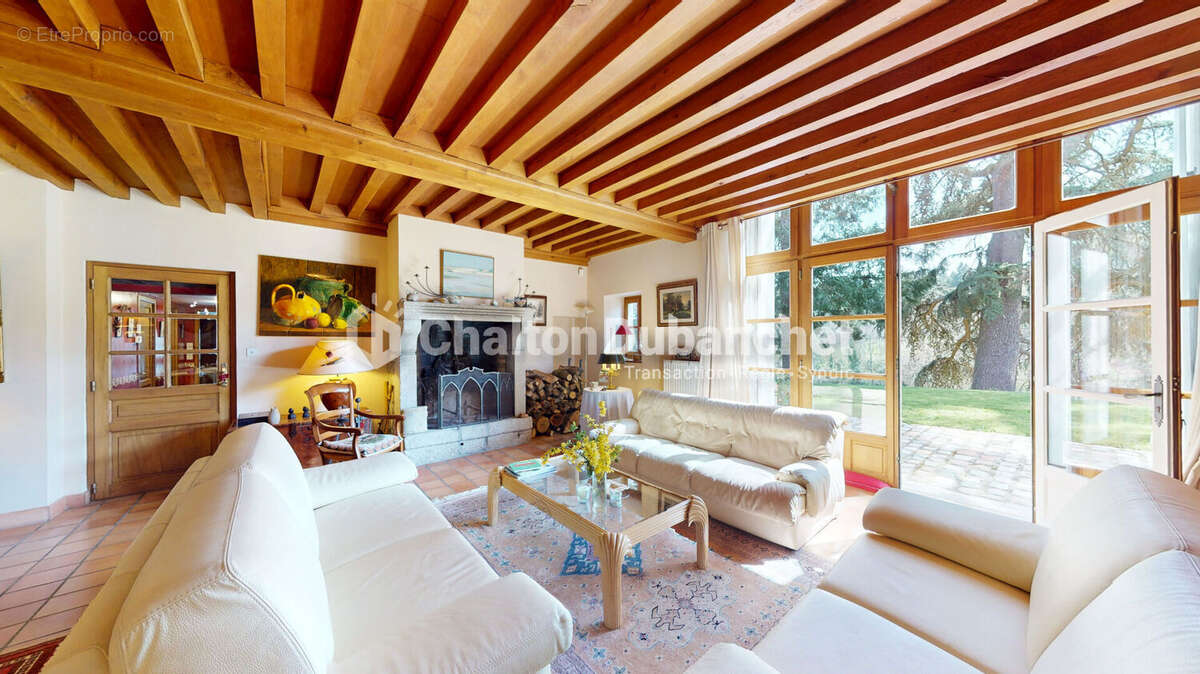 Maison à AMBIERLE