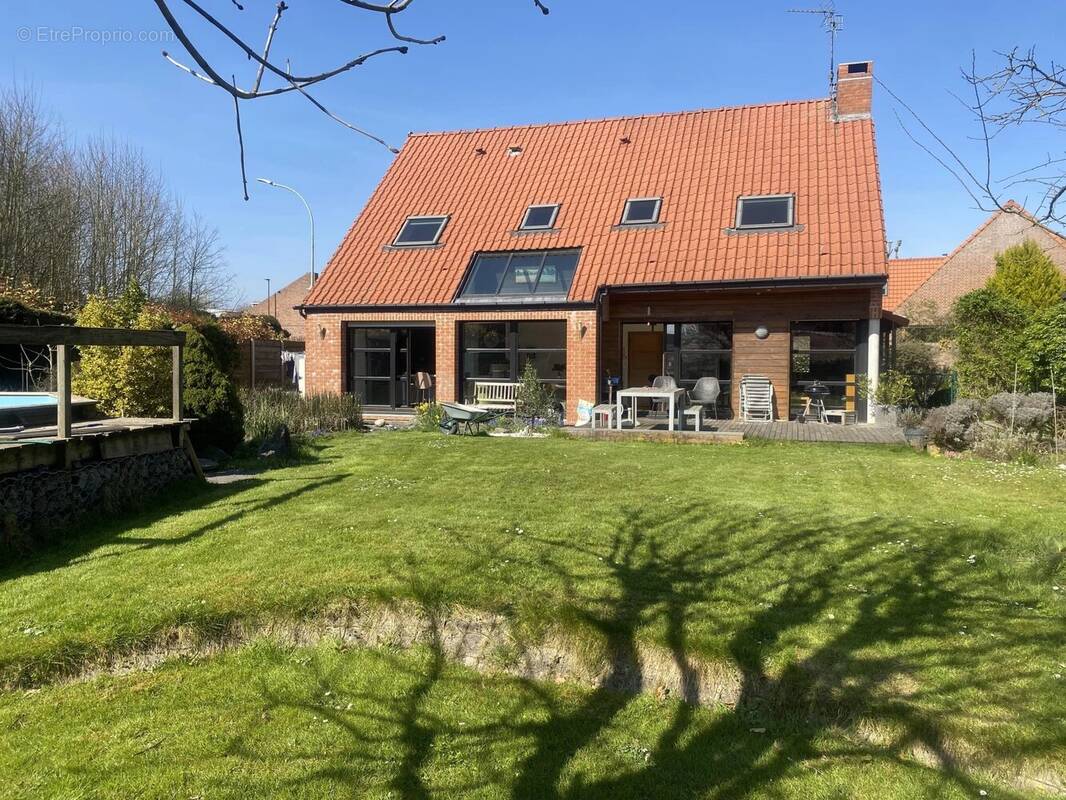Maison à SAINGHIN-EN-MELANTOIS