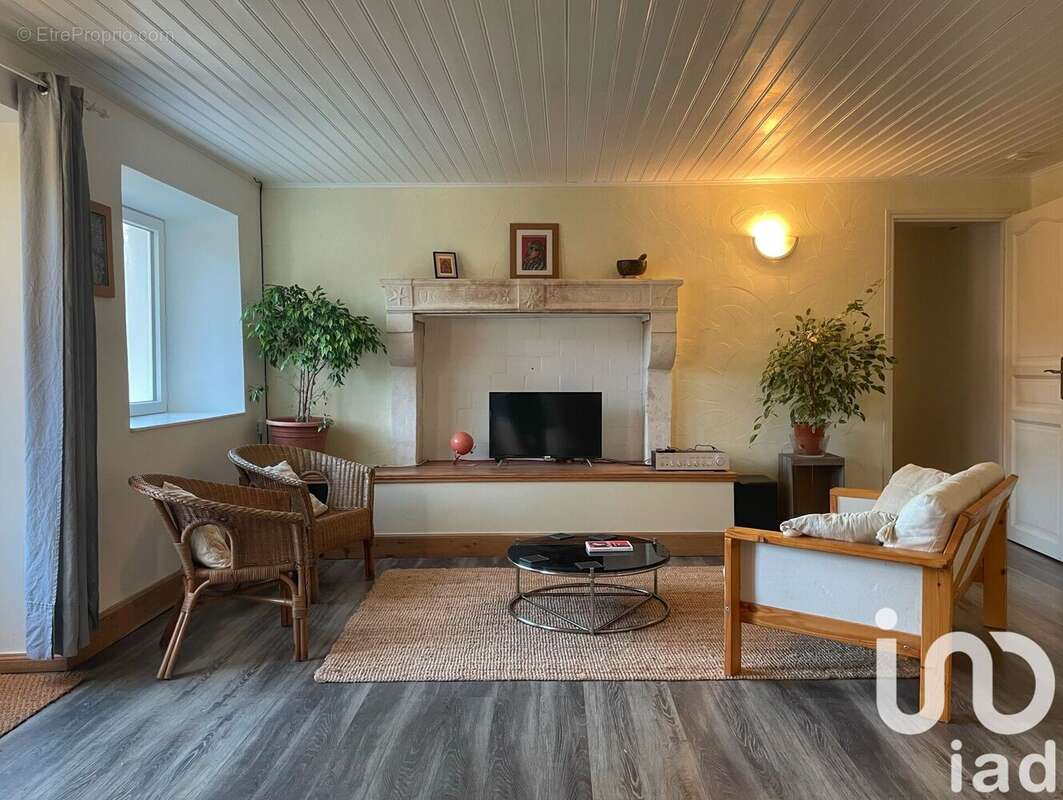 Photo 3 - Maison à LA ROCHEFOUCAULD