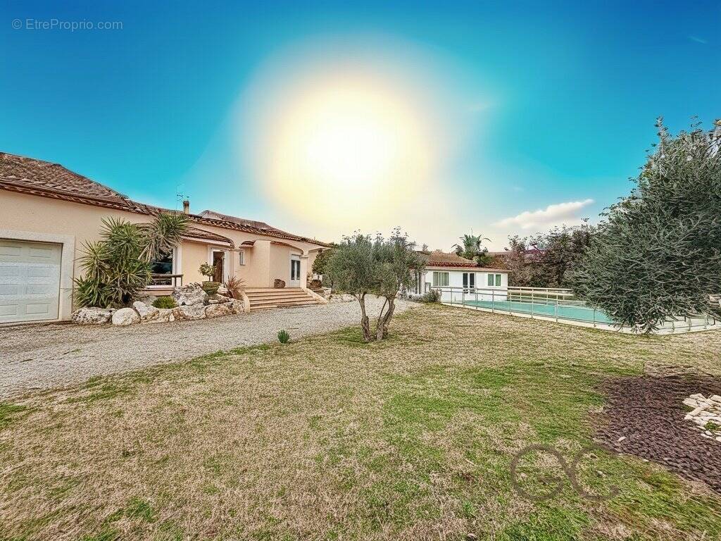Maison à THEZAN-LES-BEZIERS