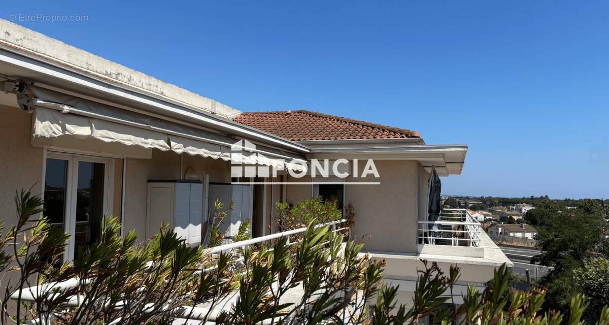 Appartement à MANDELIEU-LA-NAPOULE
