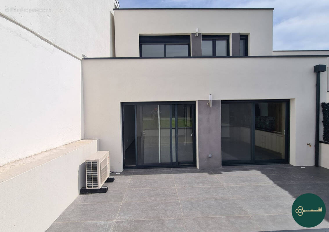 Maison à TOUL