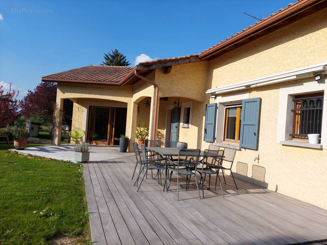 Maison à JARDIN