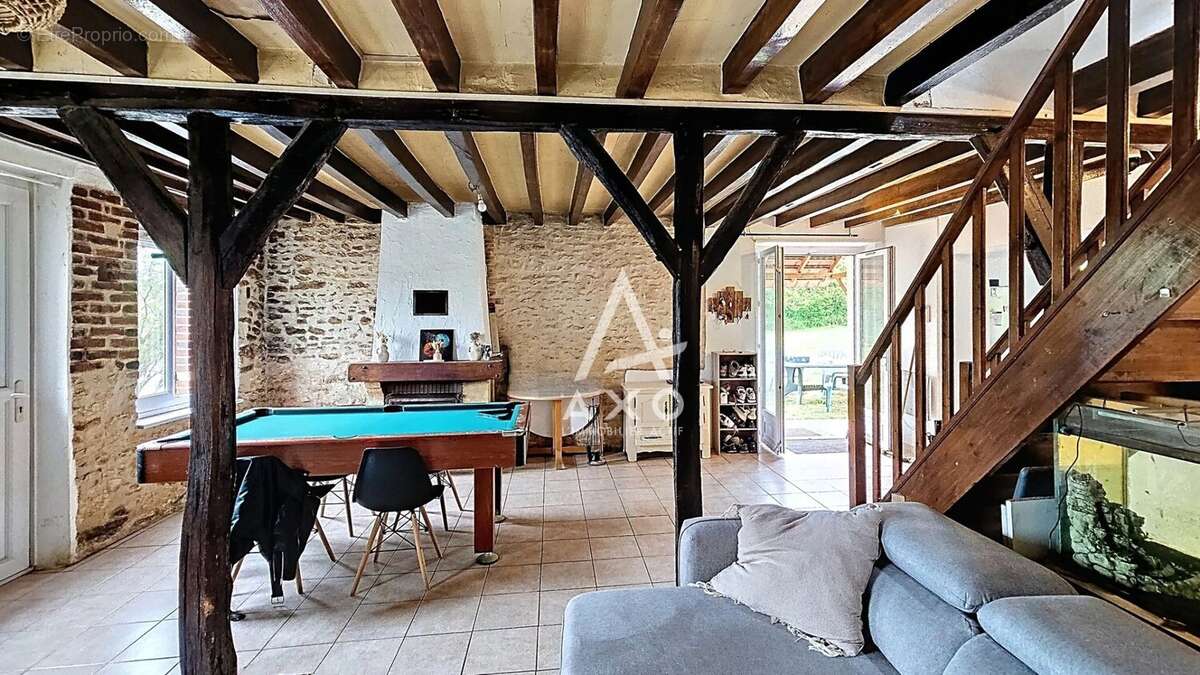 Maison à LA CHAPELLE-SAINT-SEPULCRE