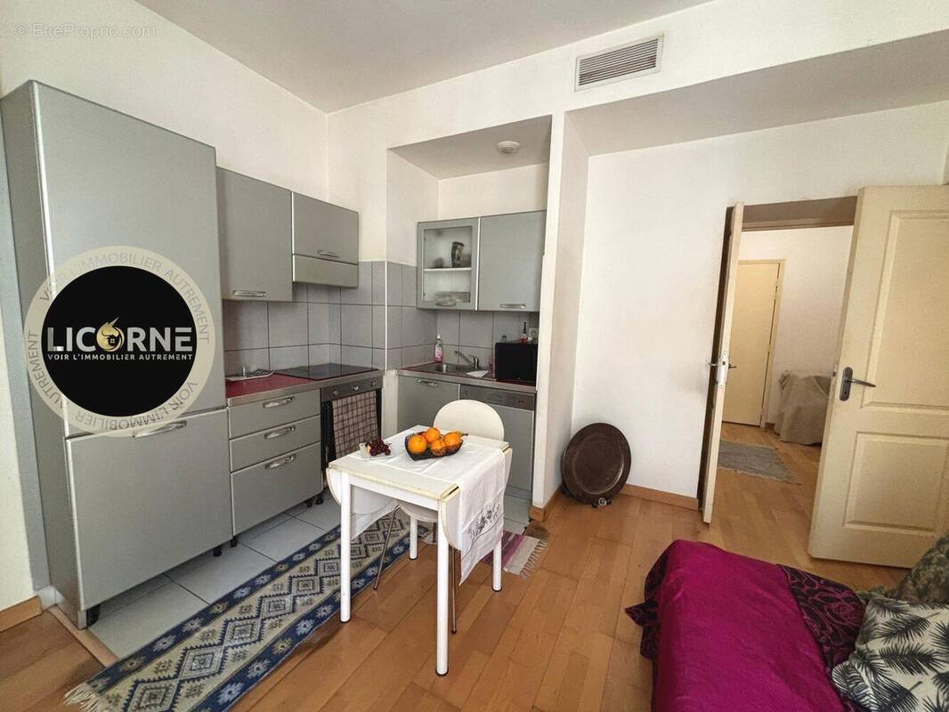 Appartement à MARSEILLE-2E
