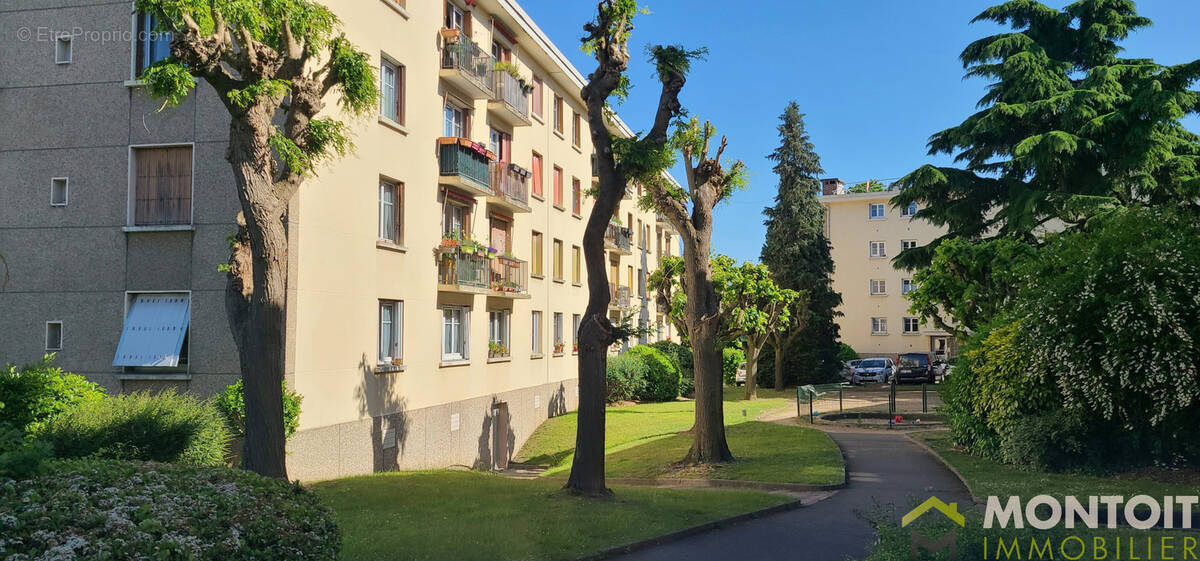 Appartement à THIAIS