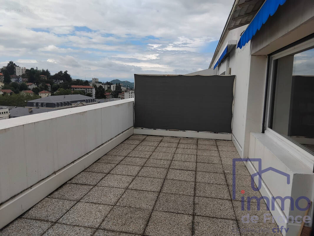 Appartement à SAINT-ETIENNE