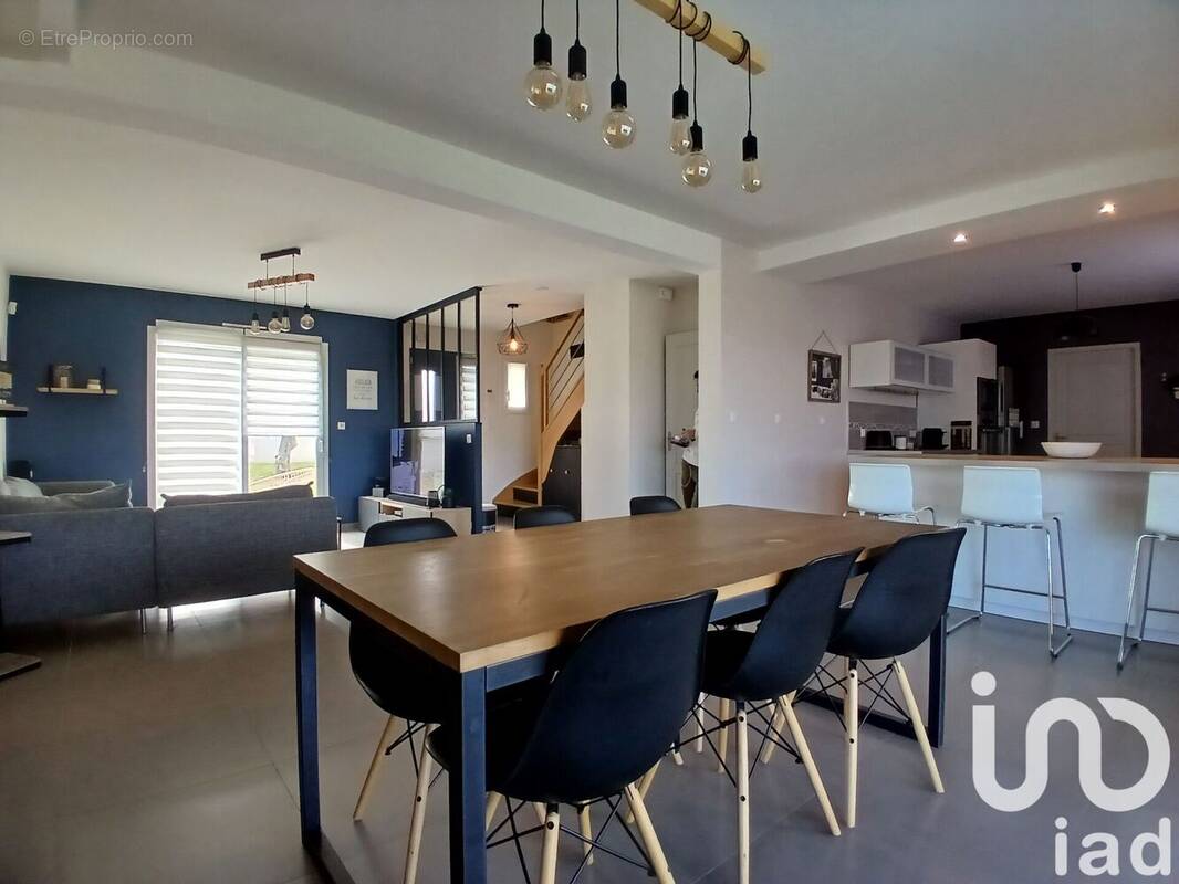 Photo 1 - Maison à CHEILLE