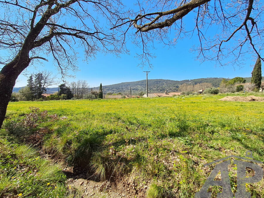 Terrain à DRAGUIGNAN
