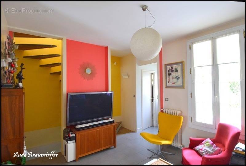Maison à SURESNES