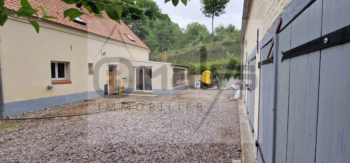 Appartement à ESTREE-BLANCHE
