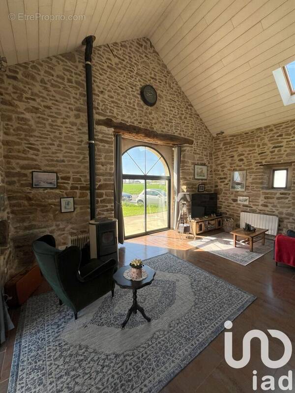 Photo 1 - Maison à CADEN