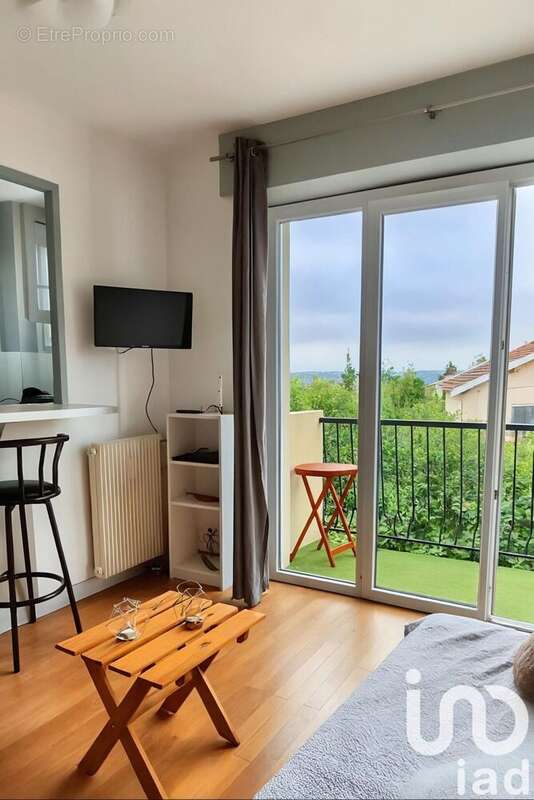 Photo 4 - Appartement à OULLINS