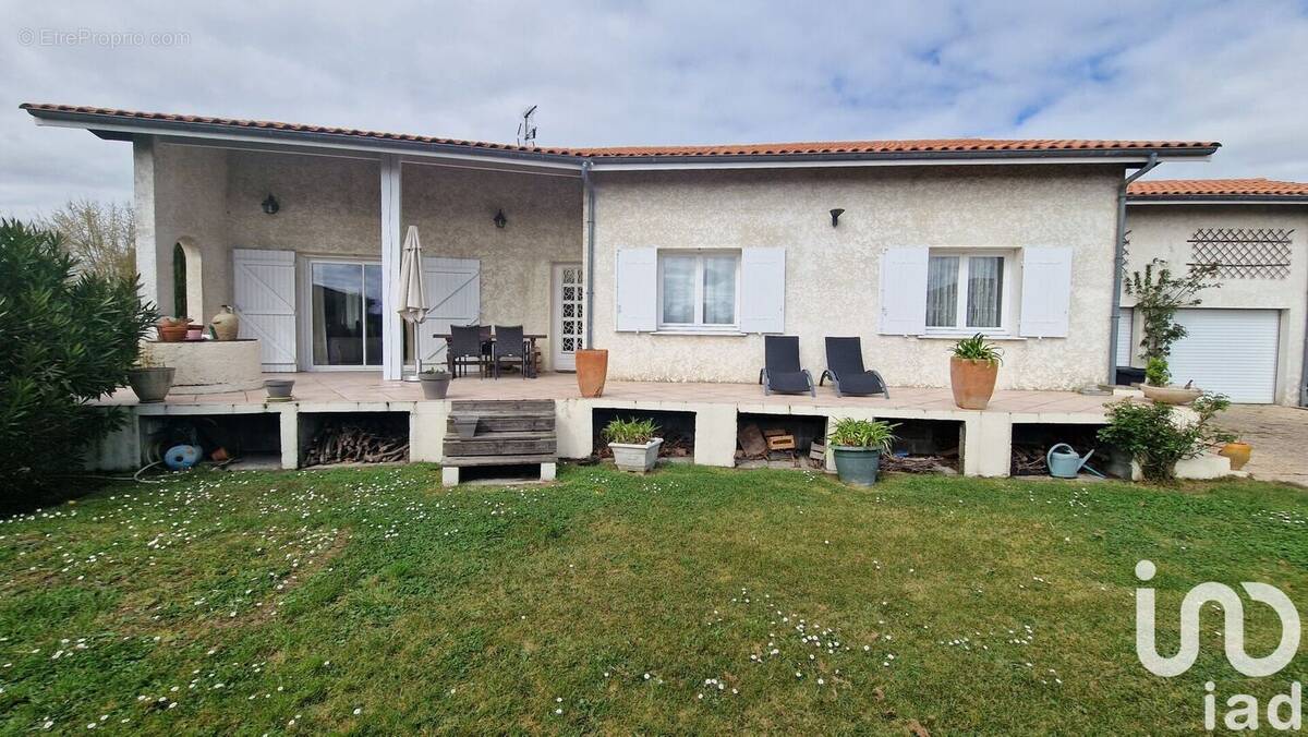 Photo 1 - Maison à PAREMPUYRE