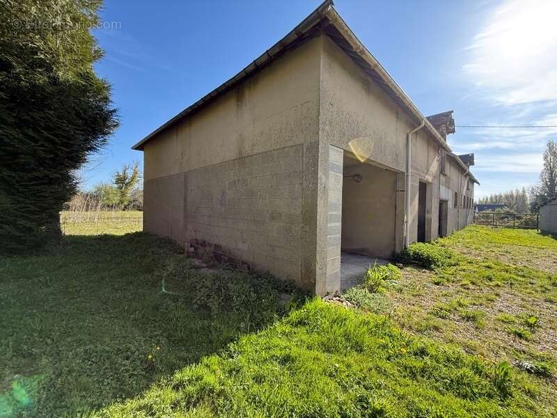 Maison à BUCHY