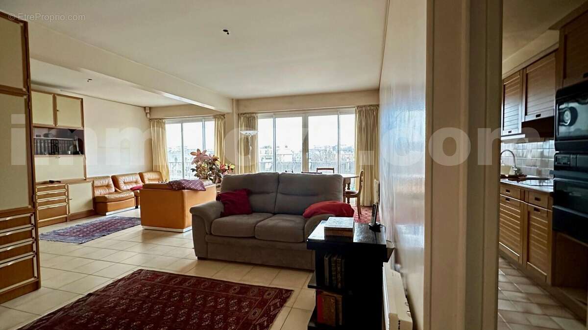 IMG_7697 - Appartement à PARIS-10E