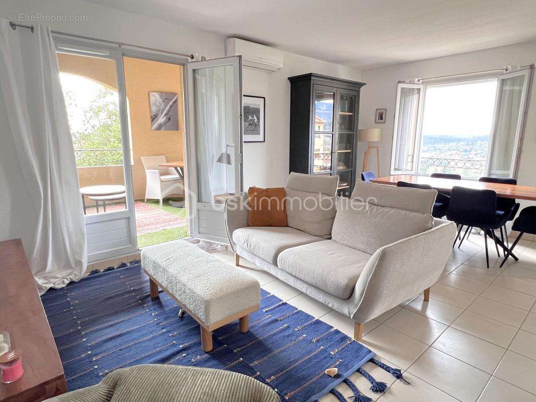 Appartement à FAYENCE