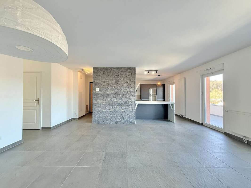 Appartement à AUDUN-LE-TICHE