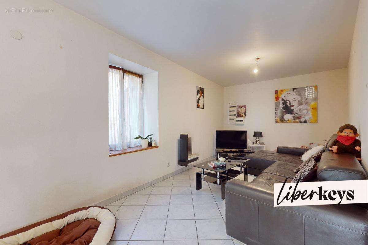 Appartement à MONTAGNY