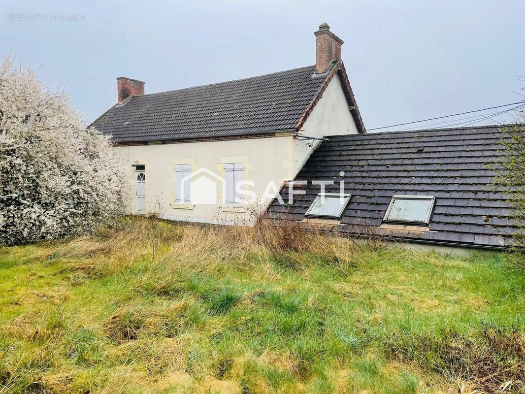 Photo 1 - Maison à SAINT-MARTIN-DES-CHAMPS
